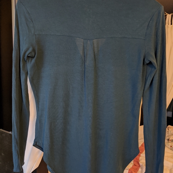 Aritzia Babaton teal vneck blouse xxs - Picture 5 of 6